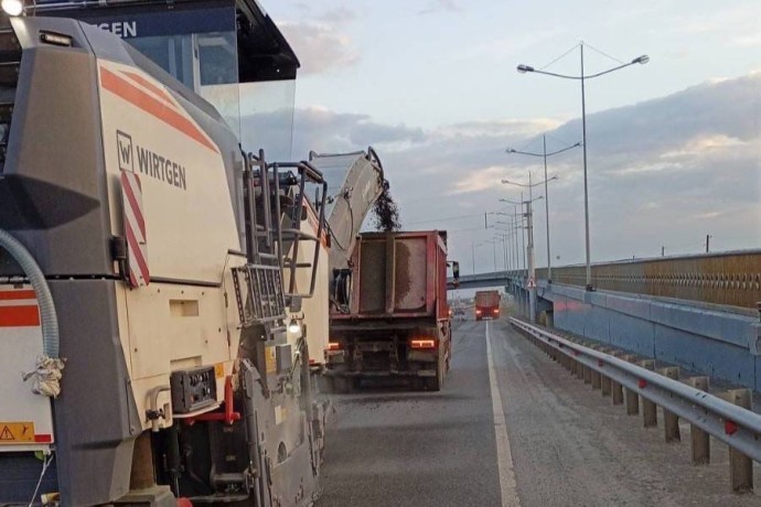 На шоссе Космонавтов на месяц ограничат движение по ночам