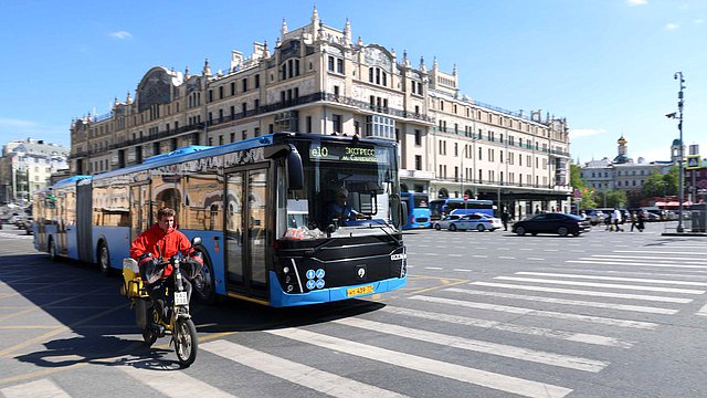 На остановках общественного транспорта могут ограничить продажу табачных изделий