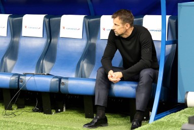 Семак раскритиковал состояние газона после матча против «Крыльев Советов»