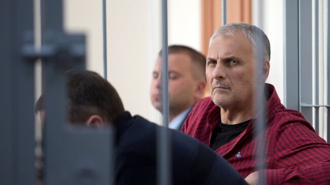 Бывший губернатор Сахалина стал дневальным в колонии