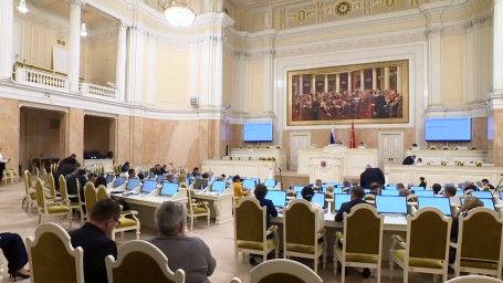 Бюджет Петербурга на ближайшие три года вырос на 28 миллиардов рублей