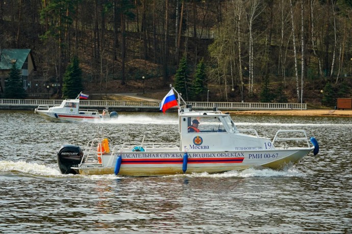 Столичные водоемы начали готовить к открытию купального сезона