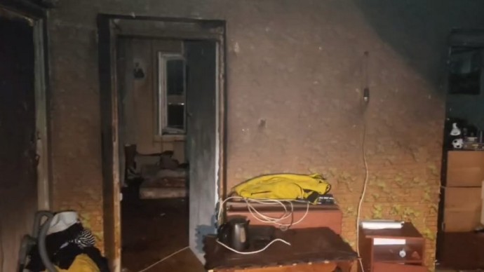 В Сланцах спасли четверых человек из горящего дома