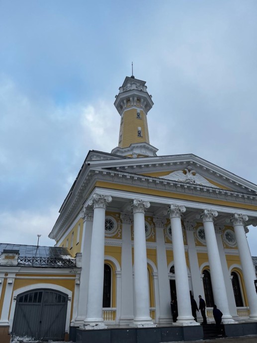 Самыми популярными туристами в Костроме стали женщины на автомобилях