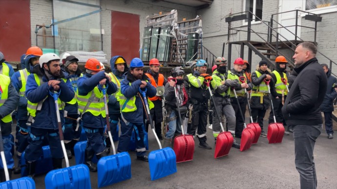 Евгений Разумишкин проверил работу коммунальных служб Калининского района Евгений Разумишкин проверил работу коммунальных служб Калининского района