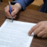 В Загарье подрядчика заставили доделывать сквер и платить штраф