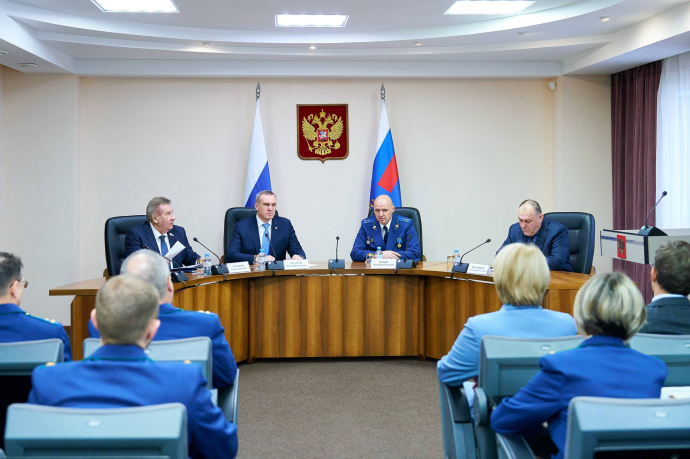 Руслан Кухарук обсудил с новым прокурором Югры Дмитрием Поповым план совместной работы по укреплению правопорядка в регионе