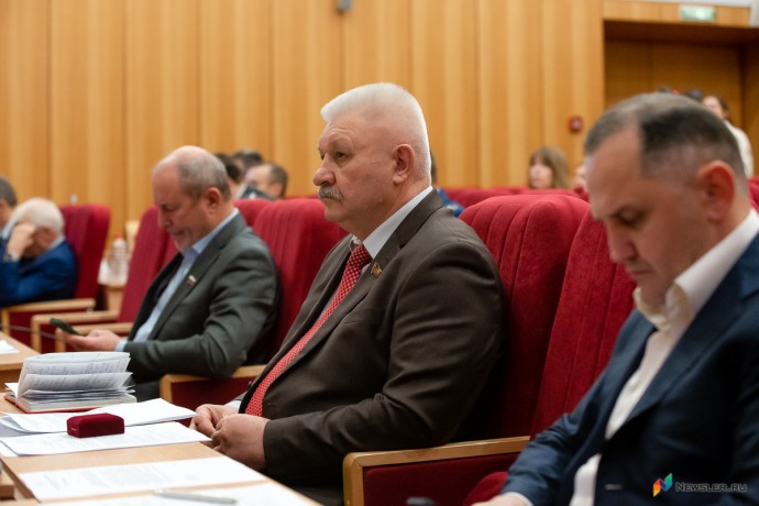 Мамаев внес в Заксобрание законопроект о моратории на переименование улиц