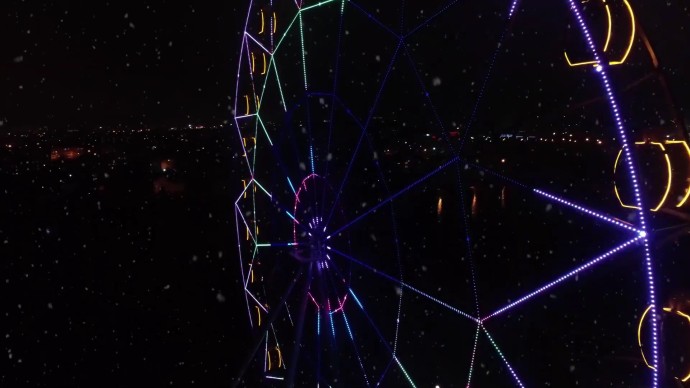 Из-за погоды в Ярославле приостановило работу колесо обозрения