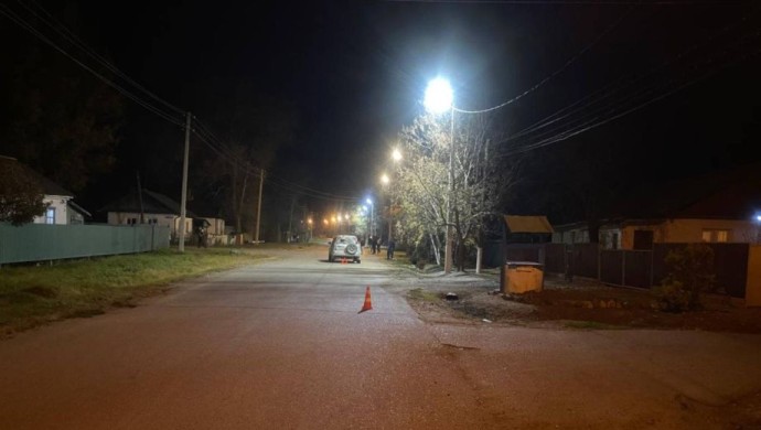 Водитель кроссовера под Уссурийском сбил десятилетнюю девочку на велосипеде Водитель кроссовера под Уссурийском сбил десятилетнюю девочку на велосипеде