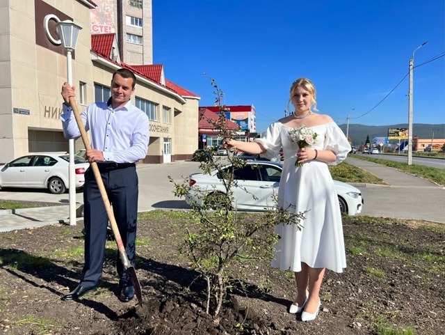 В Башкирии появились новые скверы и аллеи