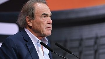 Режиссер Стоун считает перспективным применение искусственного интеллекта