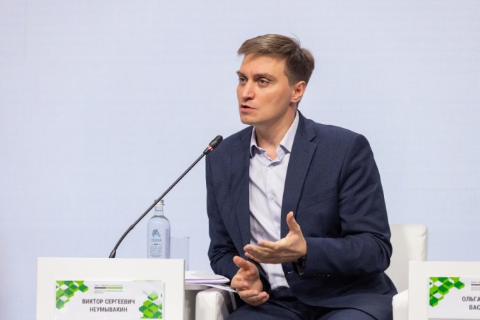 Виктор Неумывакин: «Директор колледжа – центральная фигура внутри преобразований в СПО» Виктор Неумывакин: «Директор колледжа – центральная фигура внутри преобразований в СПО»