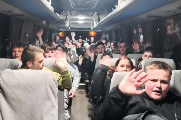 Школьники из Приморья встретят Новый год на Кольском полуострове Школьники из Приморья встретят Новый год на Кольском полуострове