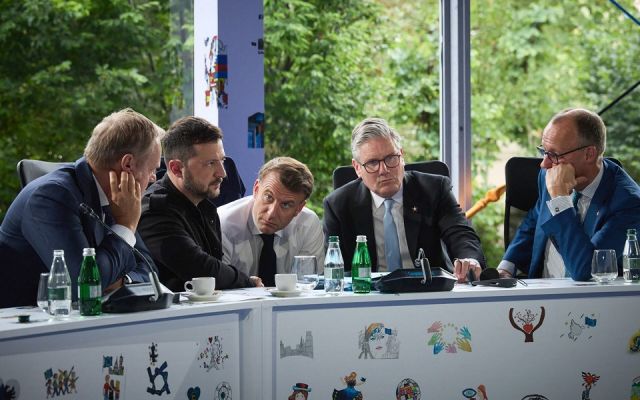 «Голос!» Зеленский упорно тащит Европу за стол переговоров