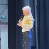 Екатерина Мизулина с трудом поймала сеть в Костроме