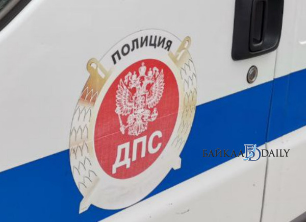 На трассе в Бурятии автомобилист врезался в ехавшую впереди машину На трассе в Бурятии автомобилист врезался в ехавшую впереди машину