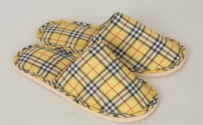 Хитрую схему обмана курьеров придумали две сахалинки, но все равно попались