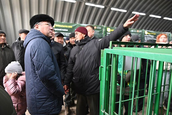 Глава Бурятии рассказал об аграрной выставке в Улан-Удэ Глава Бурятии рассказал об аграрной выставке в Улан-Удэ