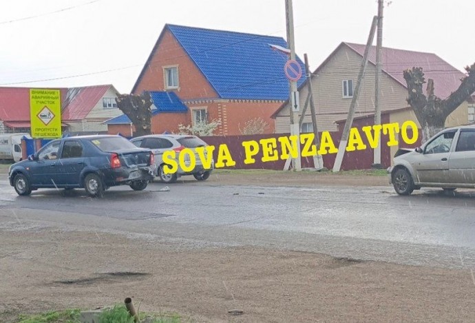 В селе под Пензой парализовало движение из-за аварии