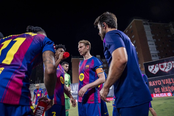 Матч Лиги чемпионов «Барселона» - «Олимпиакос» начнётся в 19:45 мск Матч Лиги чемпионов «Барселона» - «Олимпиакос» начнётся в 19:45 мск