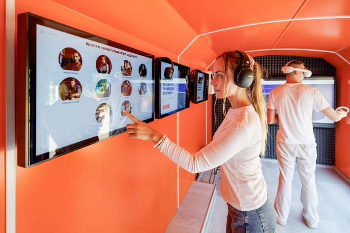 Россияне назвали преграды на пути к профессии мечты Россияне назвали преграды на пути к профессии мечты