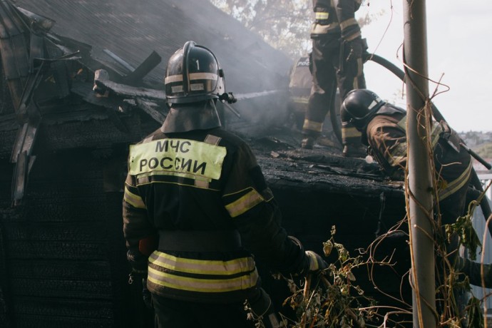 В Пензенской области подожгли хозяйственную постройку