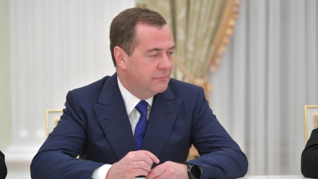 Медведев высмеял секретные субмарины Трампа: намёк оказался прозрачнее, чем казалось