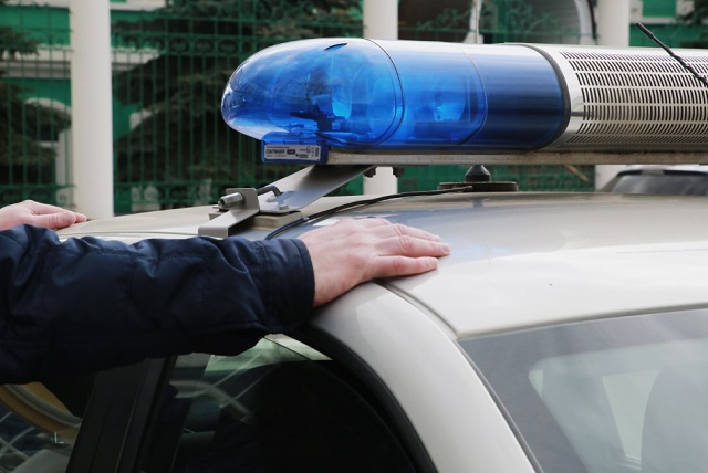 Инспектор ДПС задержан при получении взятки от водителя, которого он счел нетрезвым