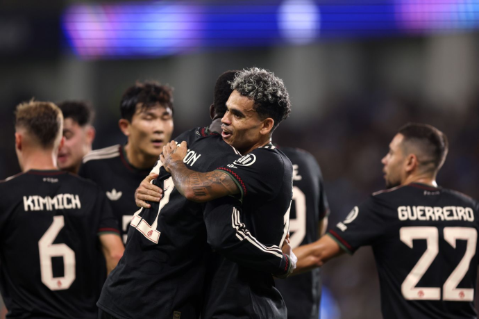 "Бавария" разгромила "Пафос" в матче Лиги чемпионов