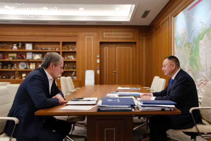 Вячеслав Гладков встретился с министром строительства и ЖКХ РФ Иреком Файзуллиным