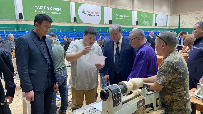 В Якутии проходит фестиваль-конкурс «Мас уустарын тойуга»