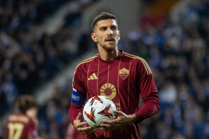 "Рома" вышла на первое место в чемпионате Италии, опередив "Милан" и "Наполи"