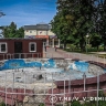 В Белгороде начали ремонтировать фонтан у Дома офицеров