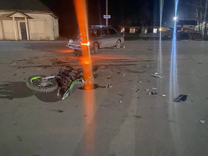 В Иркутской области в ДТП пострадали три подростка на мотоциклах В Иркутской области в ДТП пострадали три подростка на мотоциклах