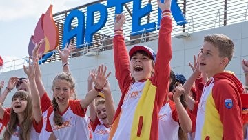 При поддержке гумштаба "Единой России" дети из ДНР отдохнут в "Артеке"