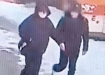 В Приамурье неизвестный напал на девушку-подростка