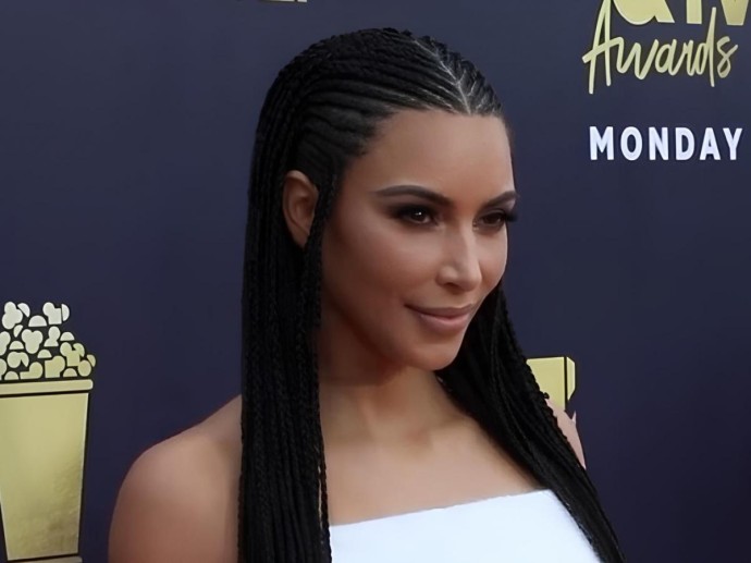 Кардашьян собралась покорять новые вершины: кого из мировых звёзд она хочет видеть в своём сериале Кардашьян собралась покорять новые вершины: кого из мировых звёзд она хочет видеть в своём сериале