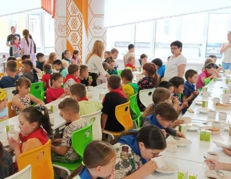 Радий Хабиров отметил успехи Башкирии в сфере школьного питания