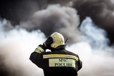 В Сочи из-за падения БПЛА загорелся резервуар объемом 2000 кубометров