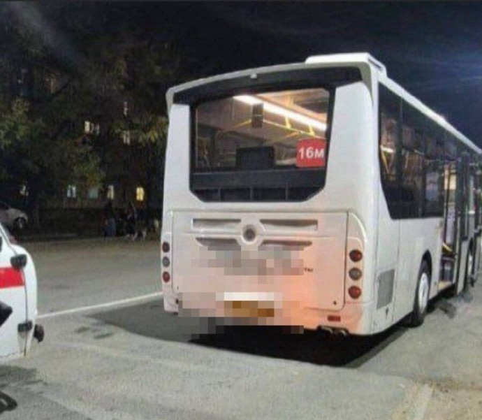 Подростки распылили перцовый газ в автобусе Артёма Подростки распылили перцовый газ в автобусе Артёма