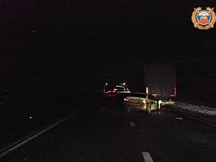 В Ярославской области на трассе «Золотое кольцо» столкнулись легковушка и фура