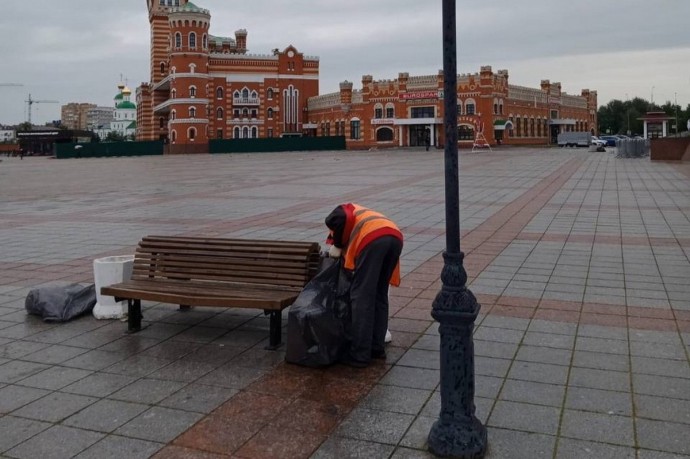 На набережной Йошкар-Олы установят новые урны На набережной Йошкар-Олы установят новые урны