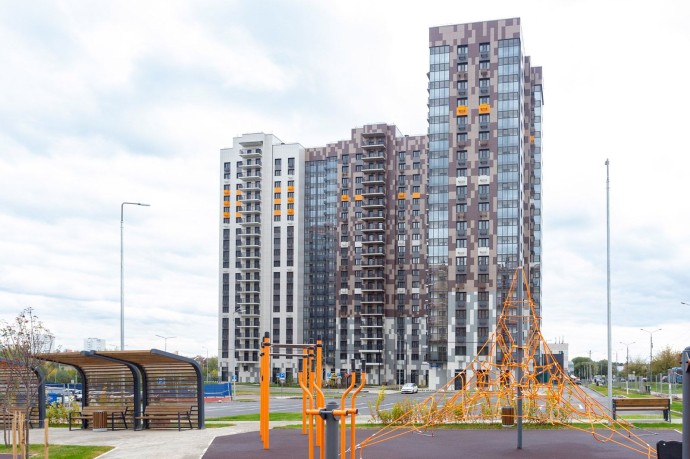 Более 100 москвичей приступили к осмотру квартир в жилом комплексе по программе реновации в Троицке