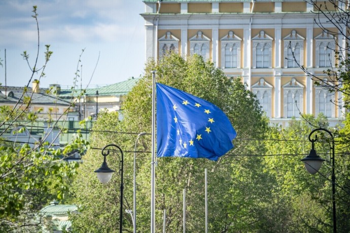 Послы государств ЕС согласовали план отказа от российской нефти и газа