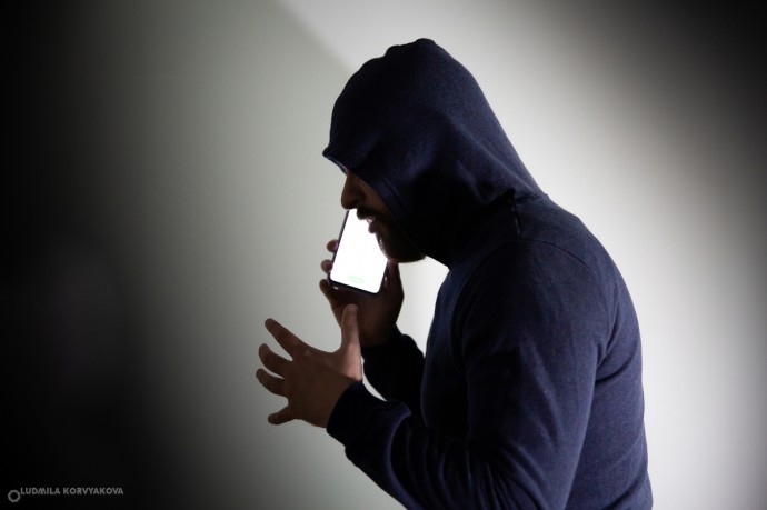 Мошенники заставили школьника из Сортавалы отправить более 23 тысяч долларов в Ленинградскую область