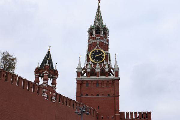 В Кремле сообщили подробности о встрече Путина с посланцами Трампа