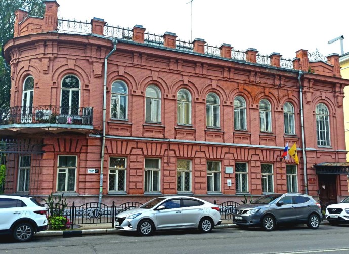 Здание министерства образования Ярославской области выставлено на продажу