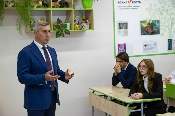 Дивногорские школьники встретились со спикером дважды