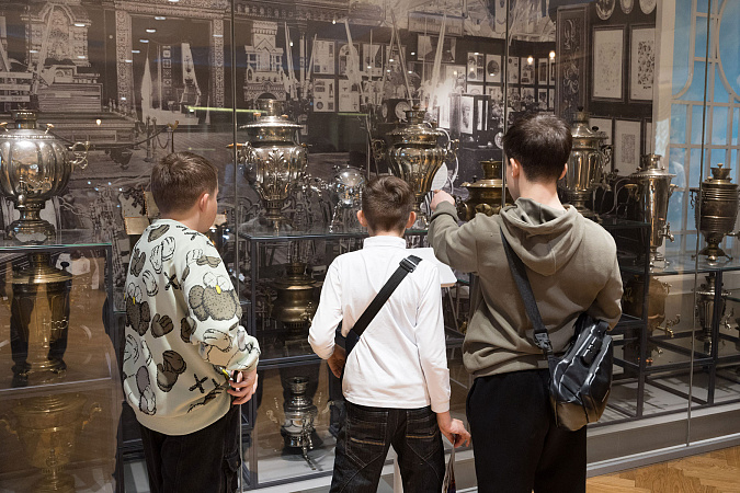 Дмитрий Миляев встретился с детьми из Горловки, отдыхающими в Тульской области Дмитрий Миляев встретился с детьми из Горловки, отдыхающими в Тульской области